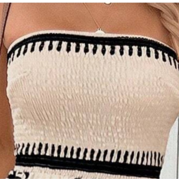 Boho Shirred Bodice Wide
BOUTIQUE
Leg Jumpsuit - Picture 5 of 9